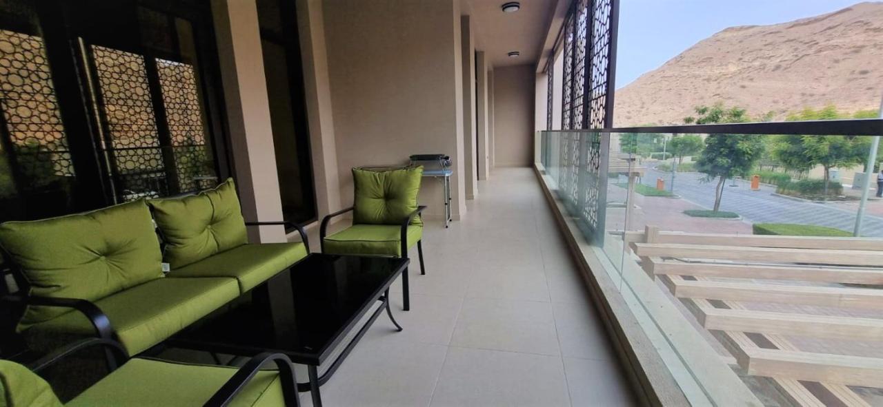 One 2Bhk Elegant Apartment In Muscat Bay 03 Kültér fotó